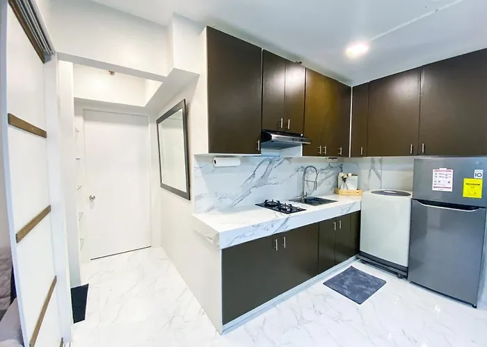 公寓 2br Across Sm San Lazaro Self Check-in & Parking Option *