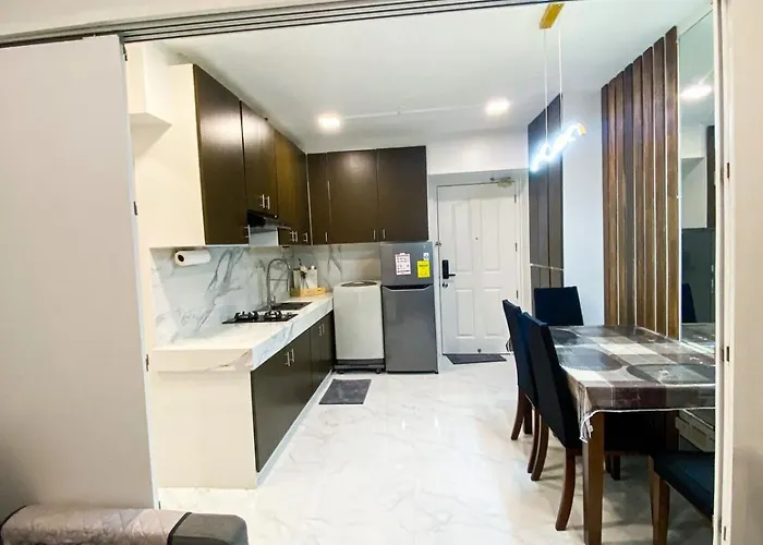 2br Across Sm San Lazaro Self Check-in & Parking Option *